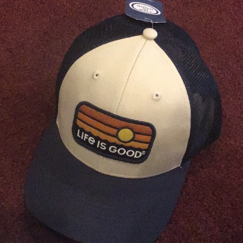 Life is Good sunrise water stripe hat new